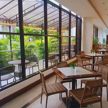 Dohera Hotel Cebu Екстер'єр фото