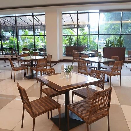Dohera Hotel Cebu Екстер'єр фото