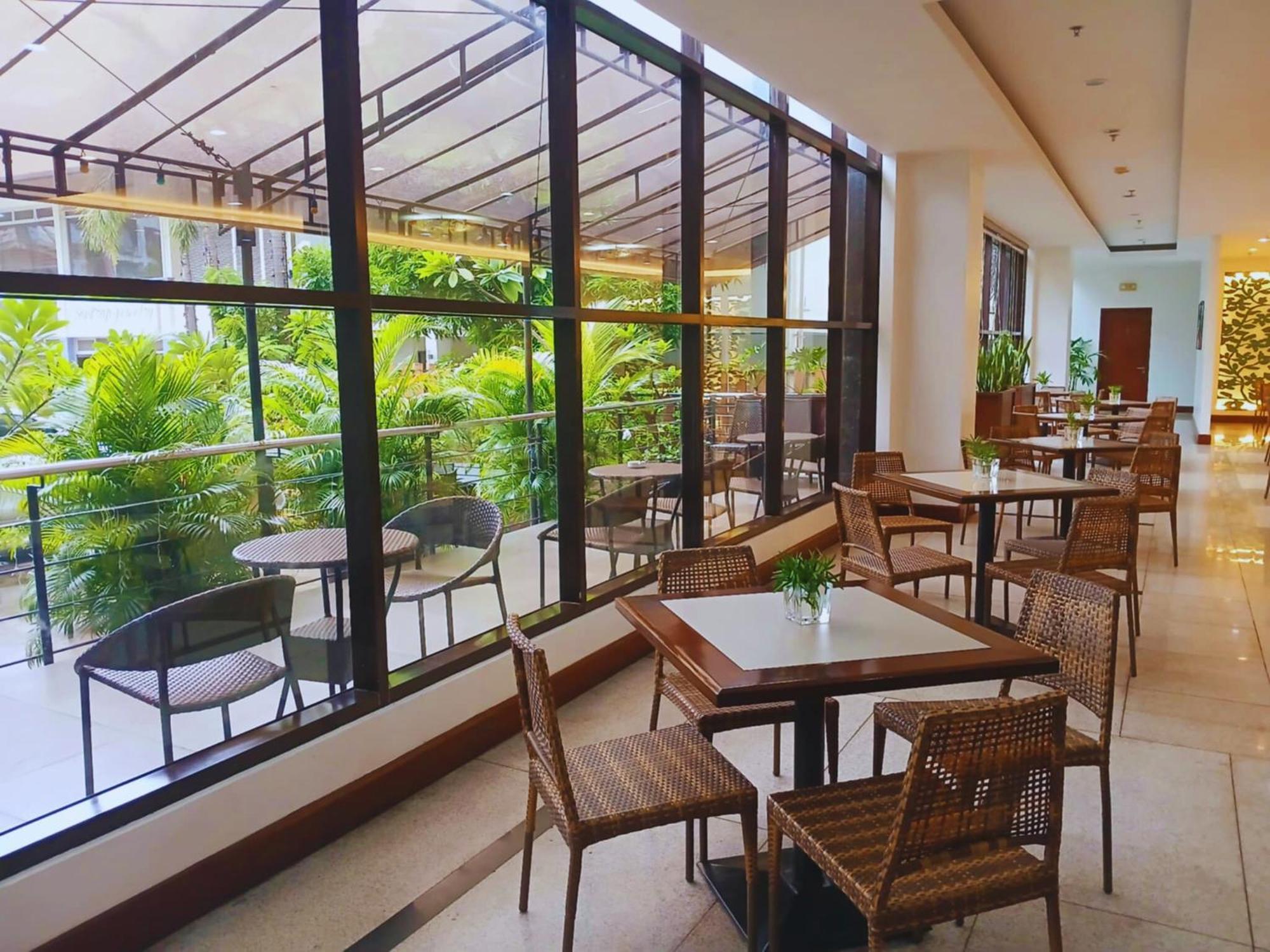 Dohera Hotel Cebu Екстер'єр фото