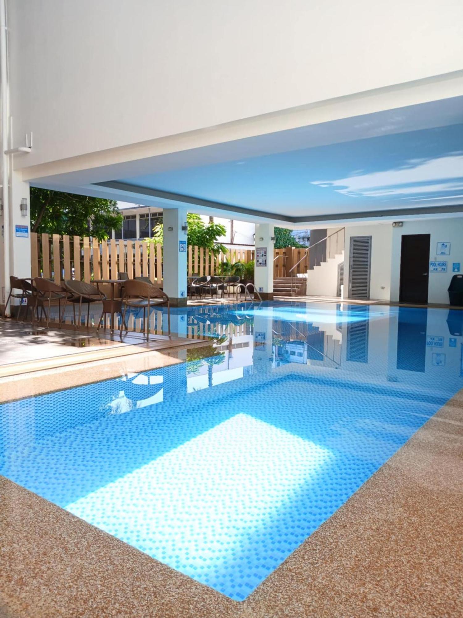 Dohera Hotel Cebu Екстер'єр фото