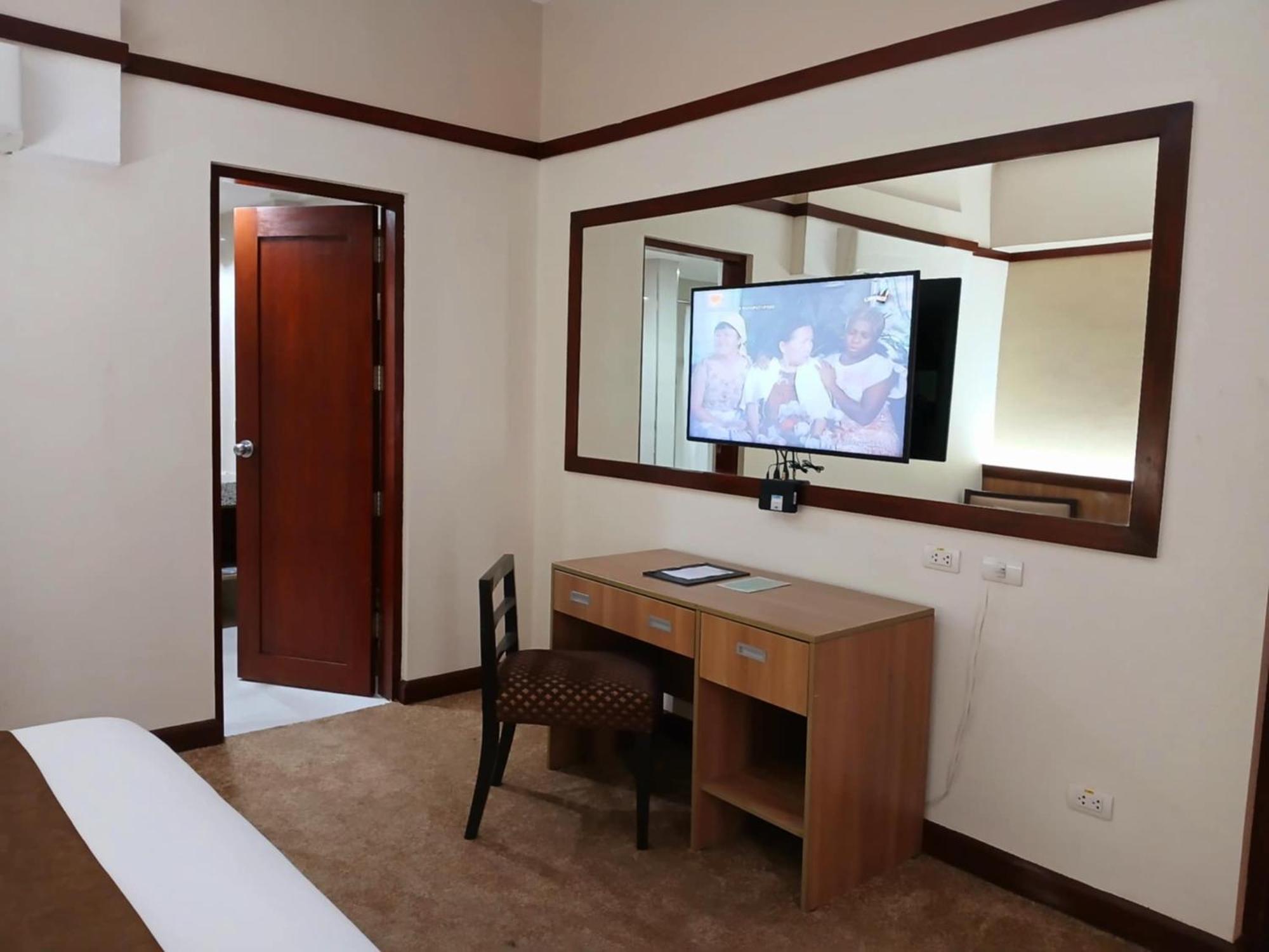 Dohera Hotel Cebu Екстер'єр фото