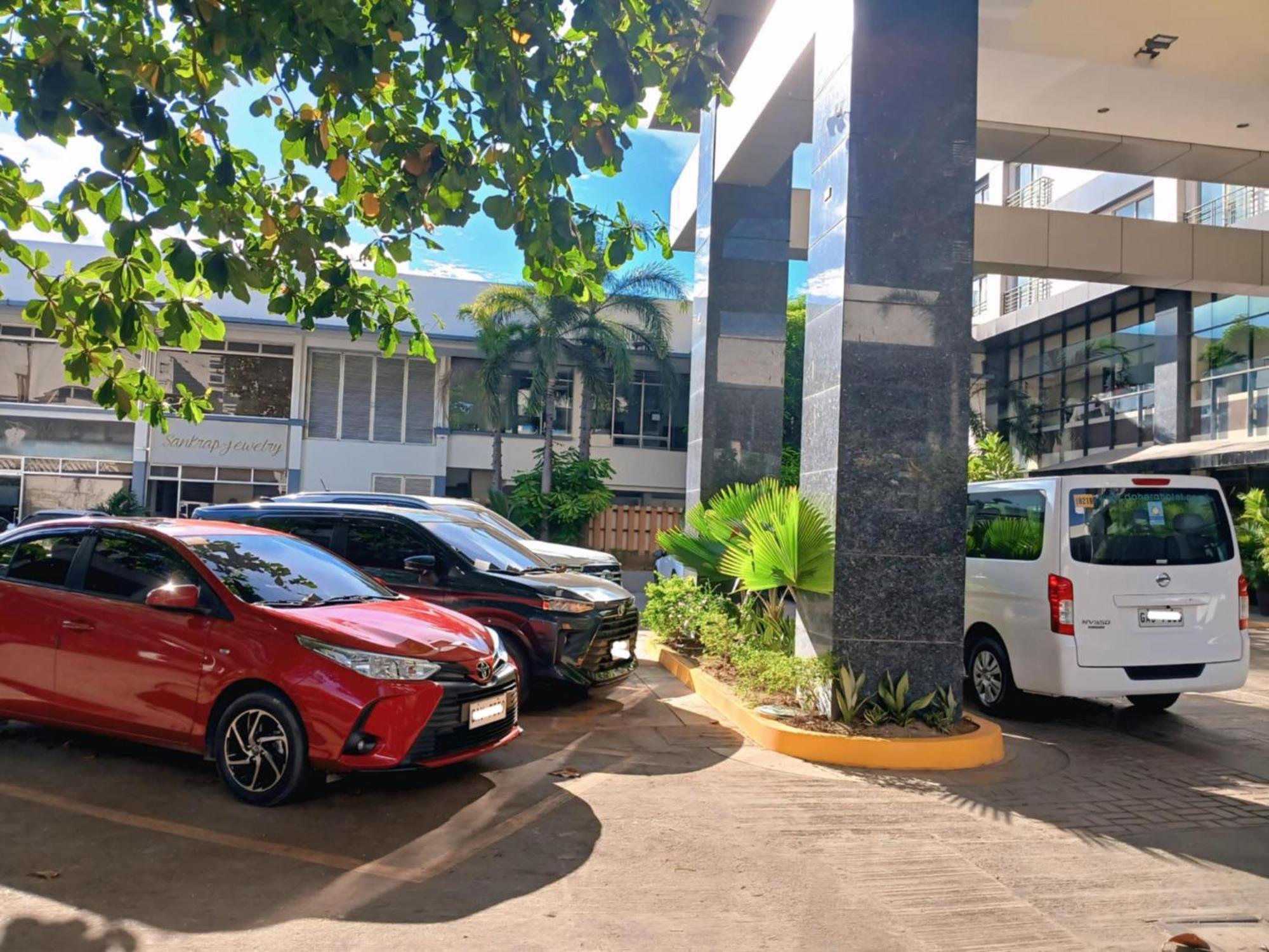 Dohera Hotel Cebu Екстер'єр фото