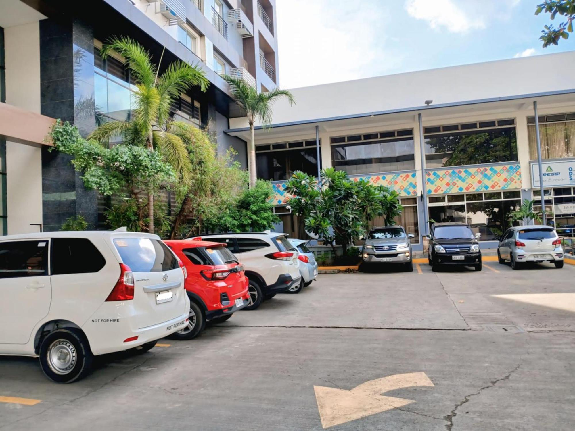 Dohera Hotel Cebu Екстер'єр фото